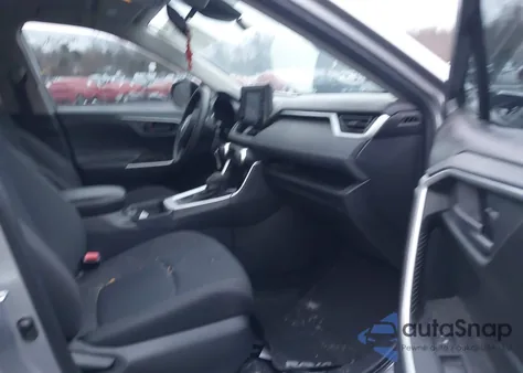 2021 Toyota Rav4 Le z USA, uszkodzony, nr VIN 2T3F1RFV2MC154193